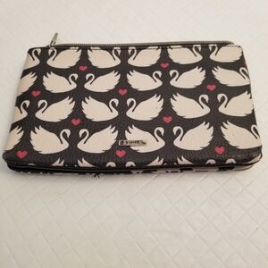 RELIC Faux Leather Zip Wallet Cell Phone Holder 7.25" x 4.25" Swan Heart Print